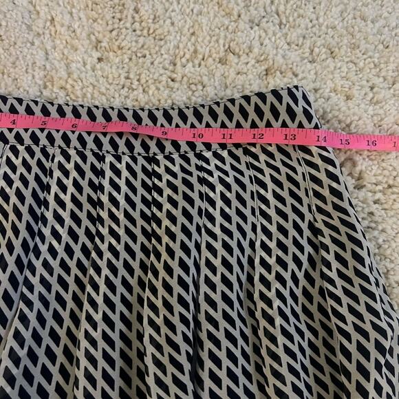 Talbots Petite Geometric Print Skirt Size 2 - Picture 7 of 8